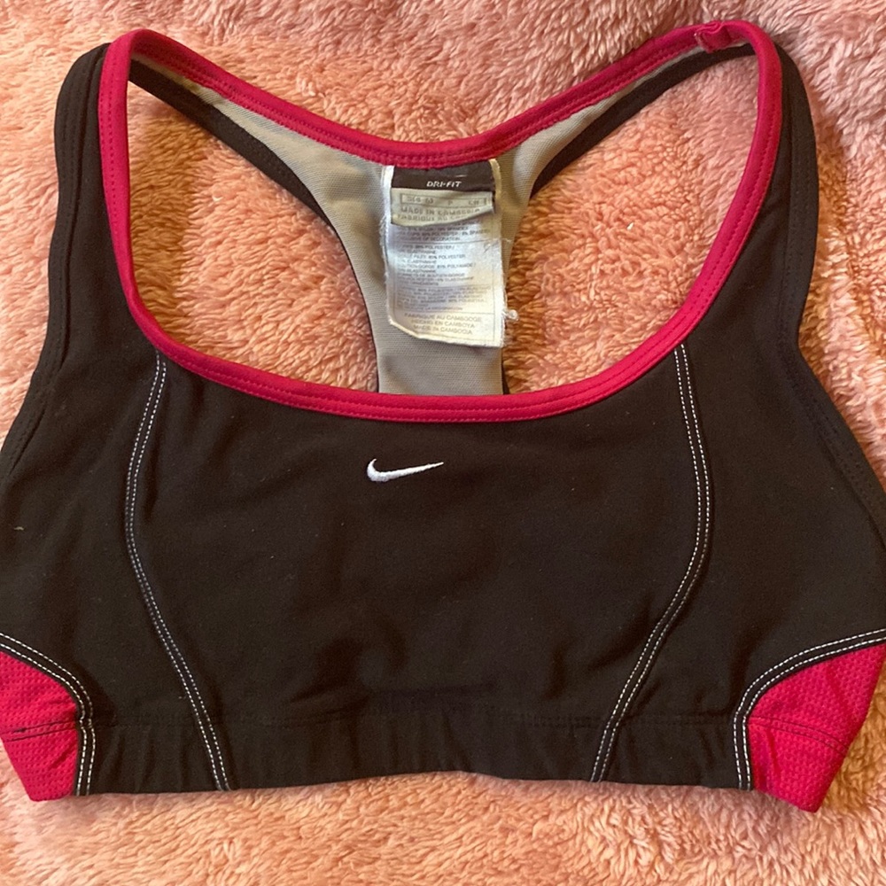 Sports bra